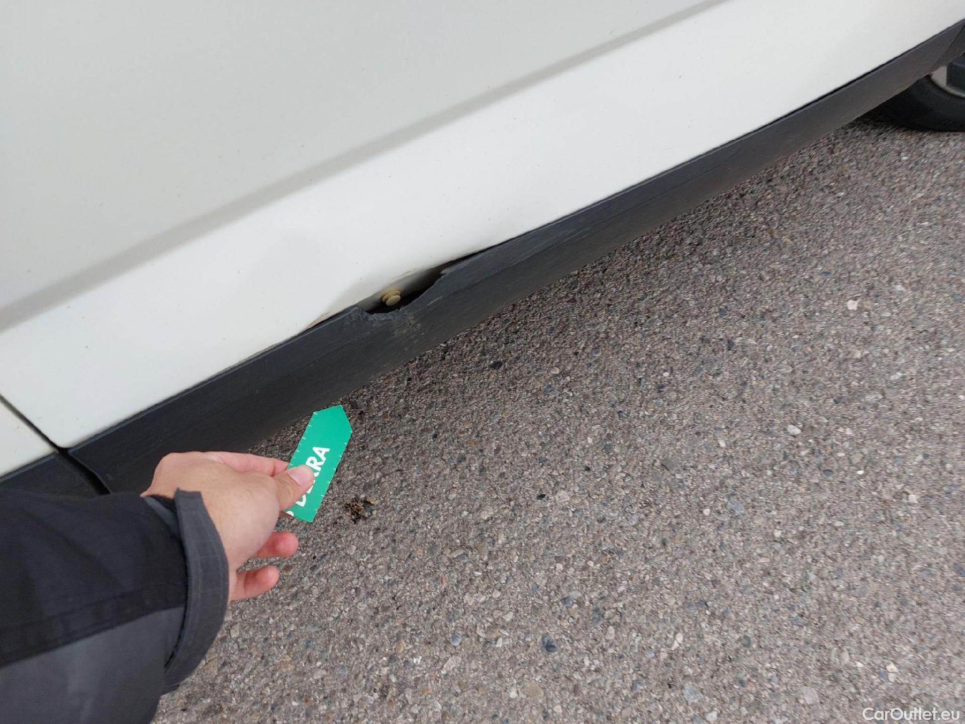  Nissan  Qashqai NISSAN  / 2021 / 5P / todoterreno DIG-T 116kW mHEV Xtronic 4x4 N-Connecta #19