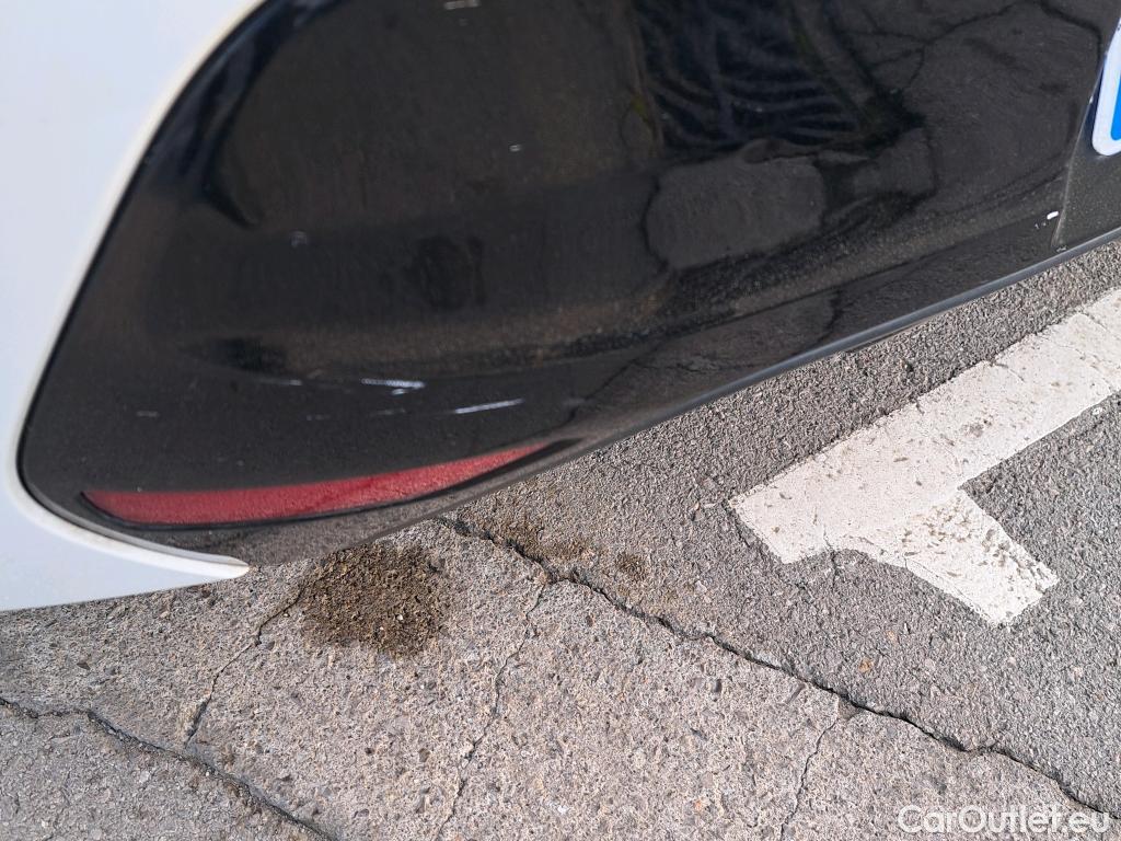  Peugeot  208 PEUGEOT  / 2019 / 5P / berlina con portón PureTech 73kW (100CV) Allure #12