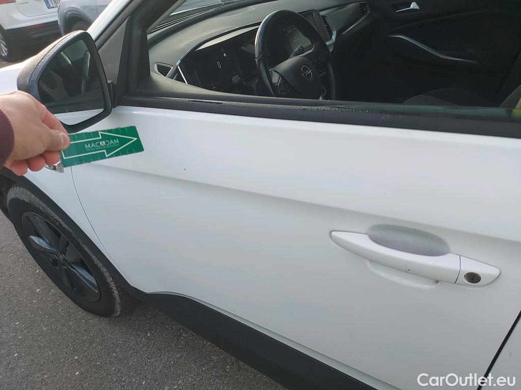  Opel   Grandland X OPEL Grandland / 2021 / 5P / todoterreno 1.5 CDTi Business Edition Auto #1