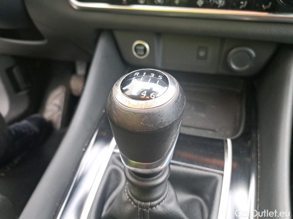  Nissan  Qashqai NISSAN  / 2021 / 5P / todoterreno DIG-T 103kW mHEV 4x2 Premiere Edition(SL) #6