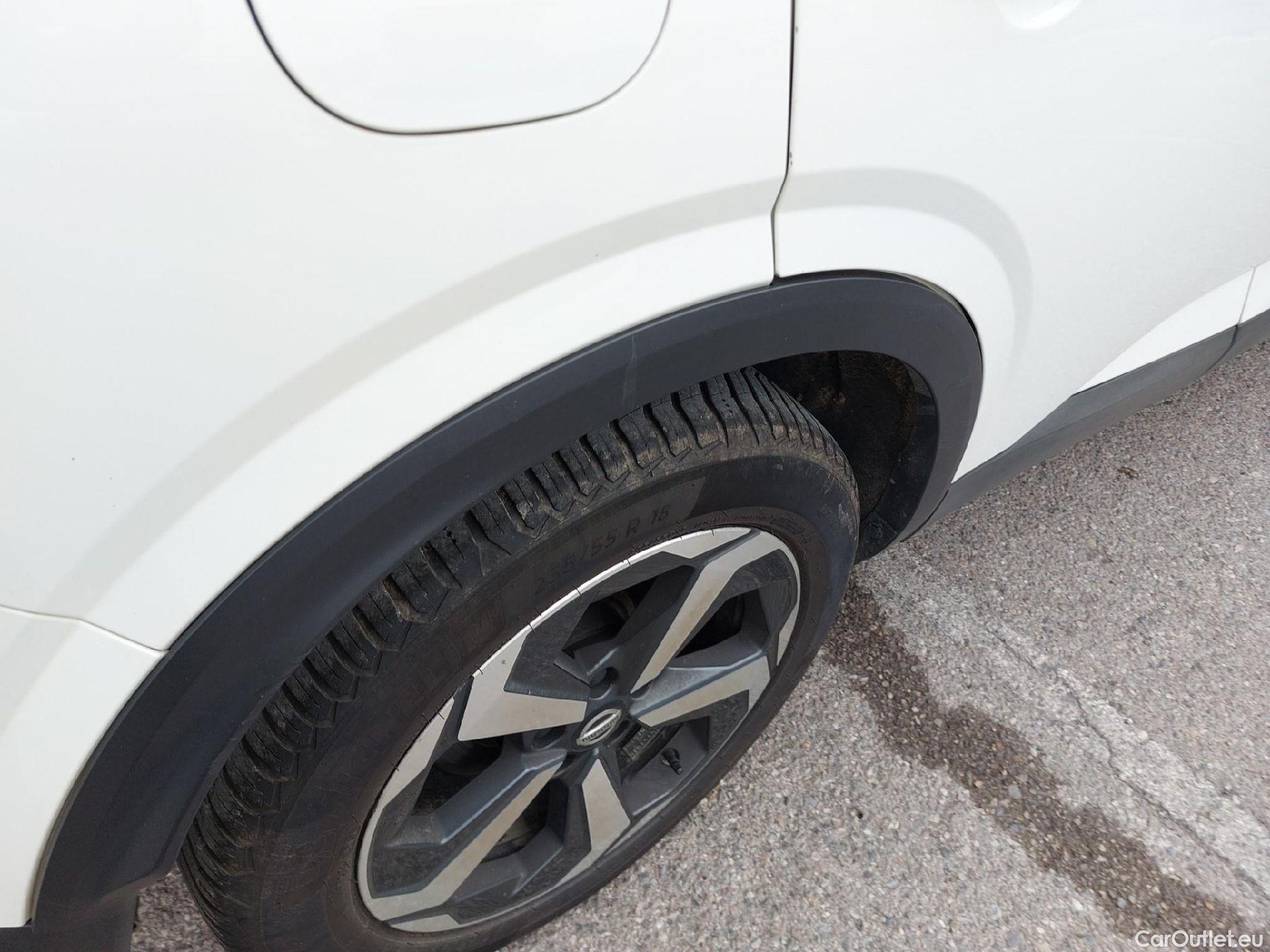  Nissan  Qashqai NISSAN  / 2021 / 5P / todoterreno DIG-T 116kW mHEV Xtronic 4x4 N-Connecta #17