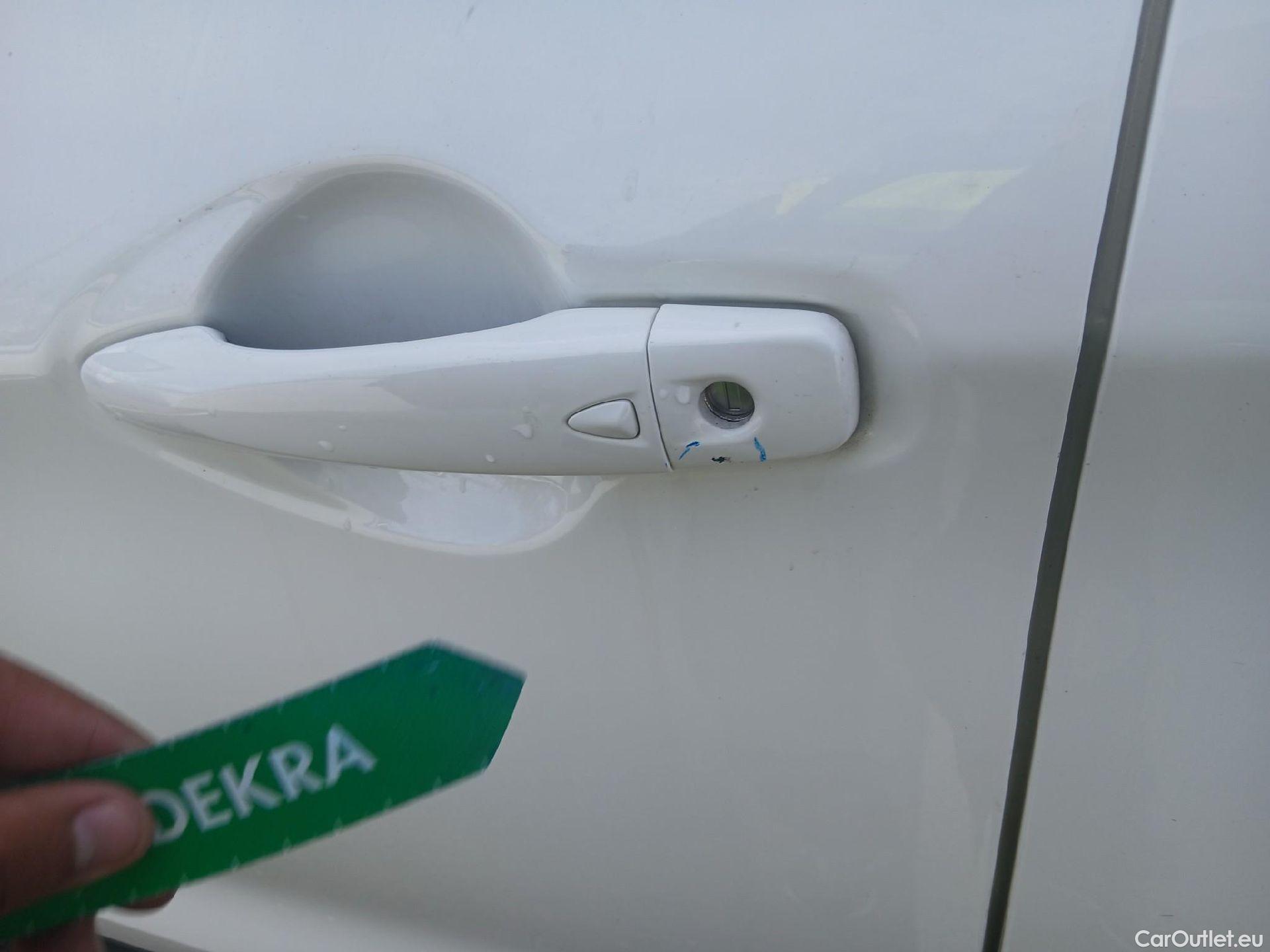  Nissan  Qashqai NISSAN  / 2017 / 5P / todoterreno dCi 150CV (110kW) N-CONNECTA (AC) #8