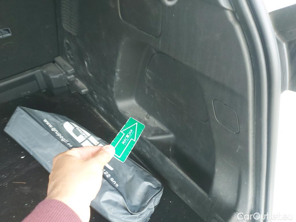  Opel   Grandland X OPEL Grandland / 2021 / 5P / todoterreno 1.5 CDTi Business Edition Auto #12