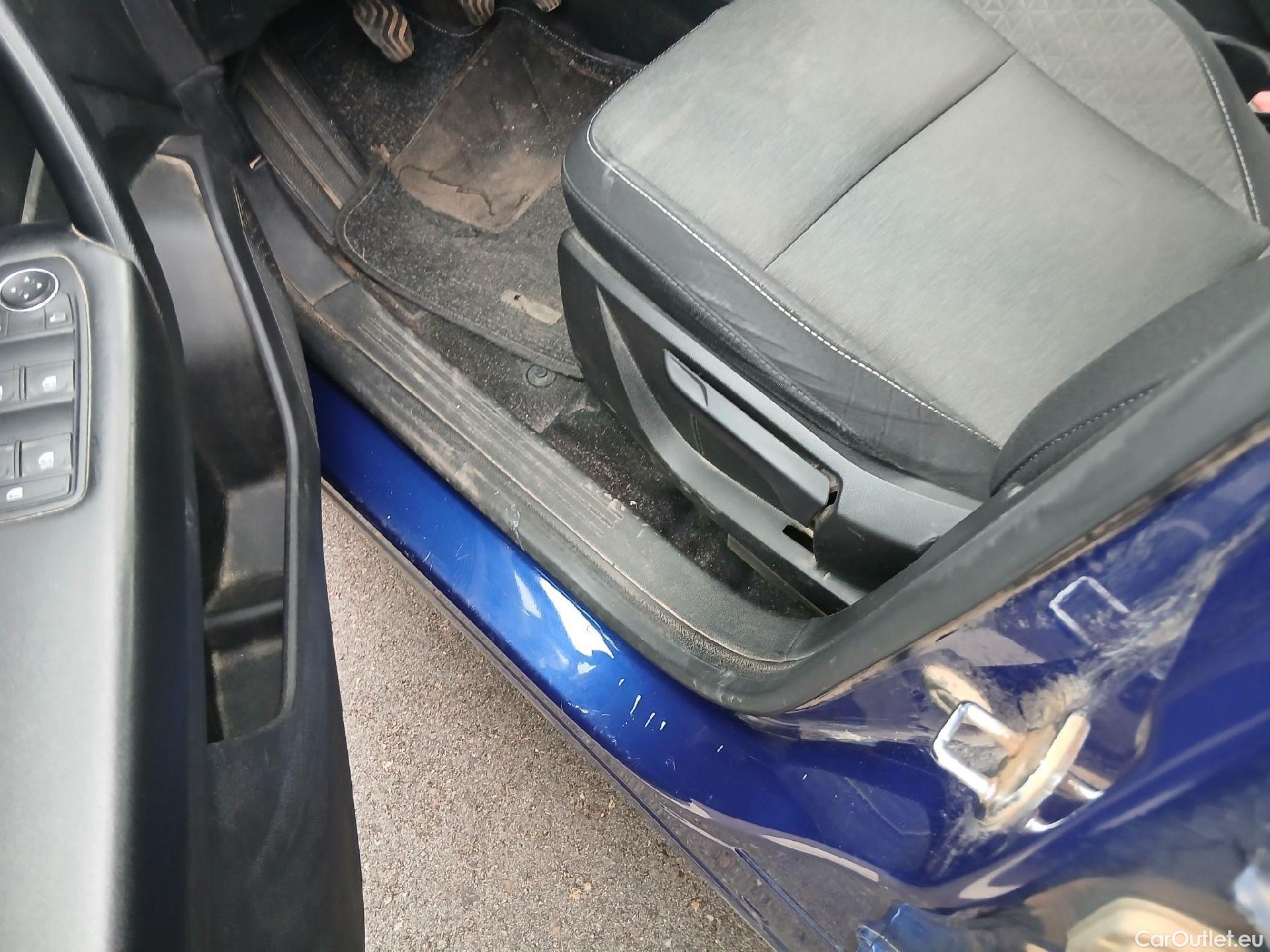  Renault  Captur RENAULT  / 2020 / 5P / todoterreno Intens TCe 90 #3