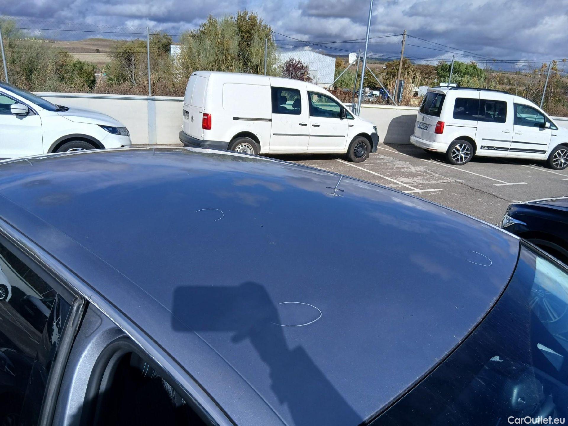  Peugeot  3008 PEUGEOT  / 2020 / 5P / todoterreno 1.5 BlueHDi 96kW (130CV) S&S Allure EAT8 #50