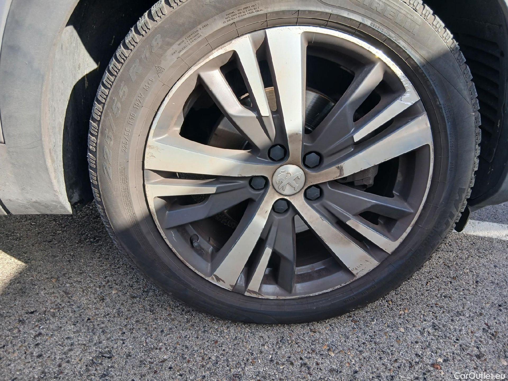  Peugeot  3008 PEUGEOT  / 2020 / 5P / todoterreno 1.5 BlueHDi 96kW (130CV) S&S Allure EAT8 #49