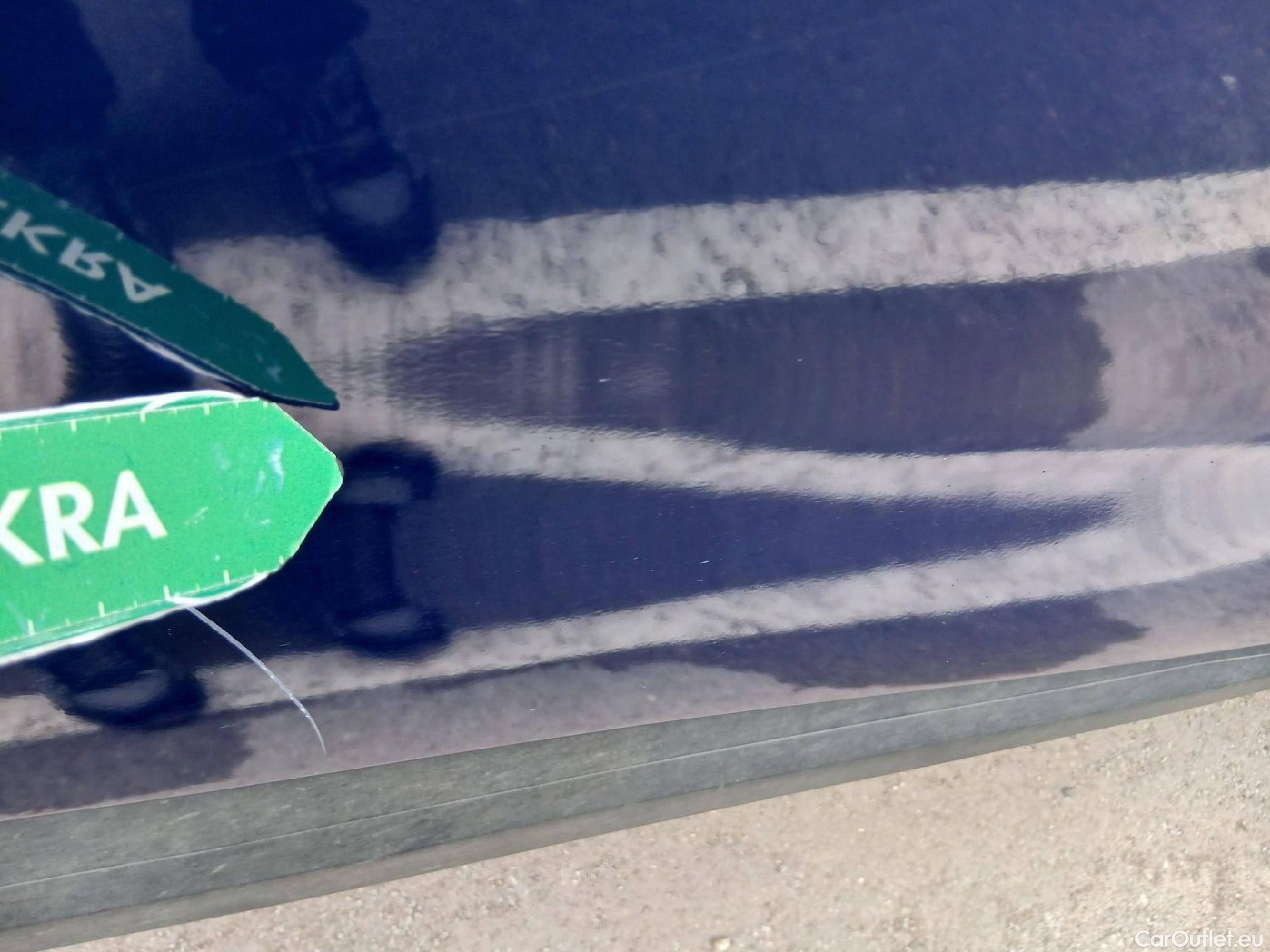  Renault  Captur RENAULT  / 2020 / 5P / todoterreno Intens TCe 90 #25