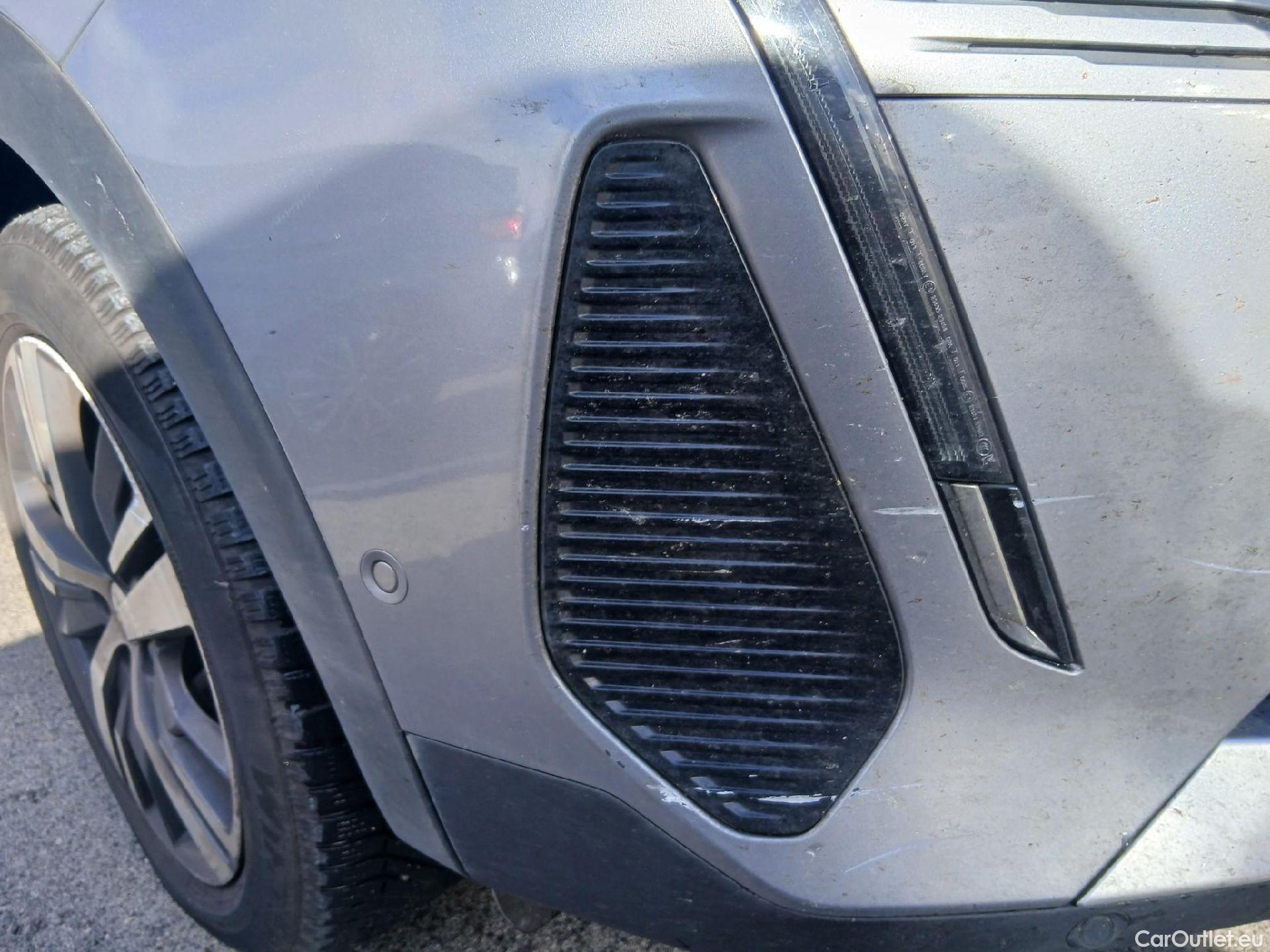  Peugeot  3008 PEUGEOT  / 2020 / 5P / todoterreno 1.5 BlueHDi 96kW (130CV) S&S Allure EAT8 #4