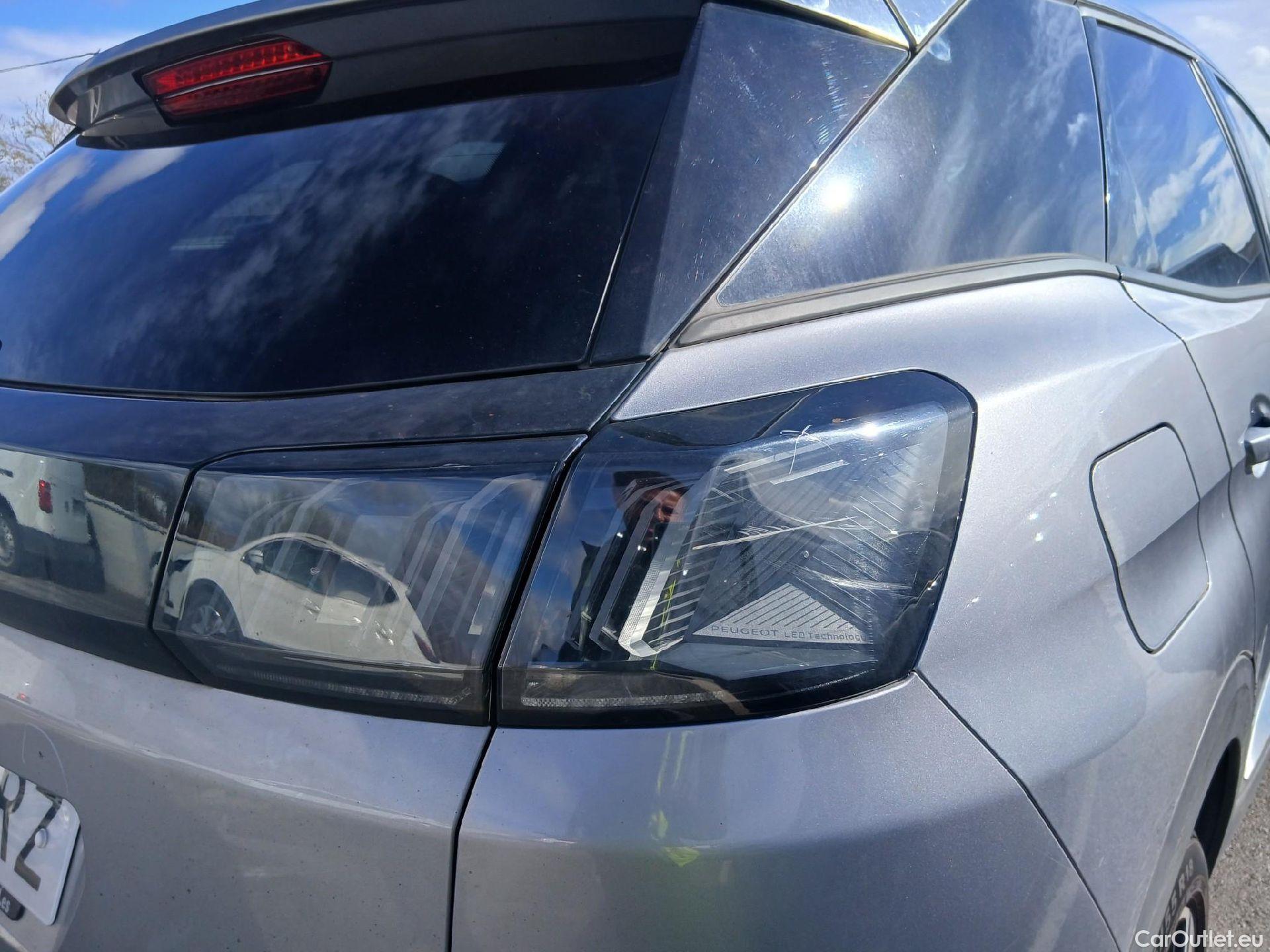  Peugeot  3008 PEUGEOT  / 2020 / 5P / todoterreno 1.5 BlueHDi 96kW (130CV) S&S Allure EAT8 #31