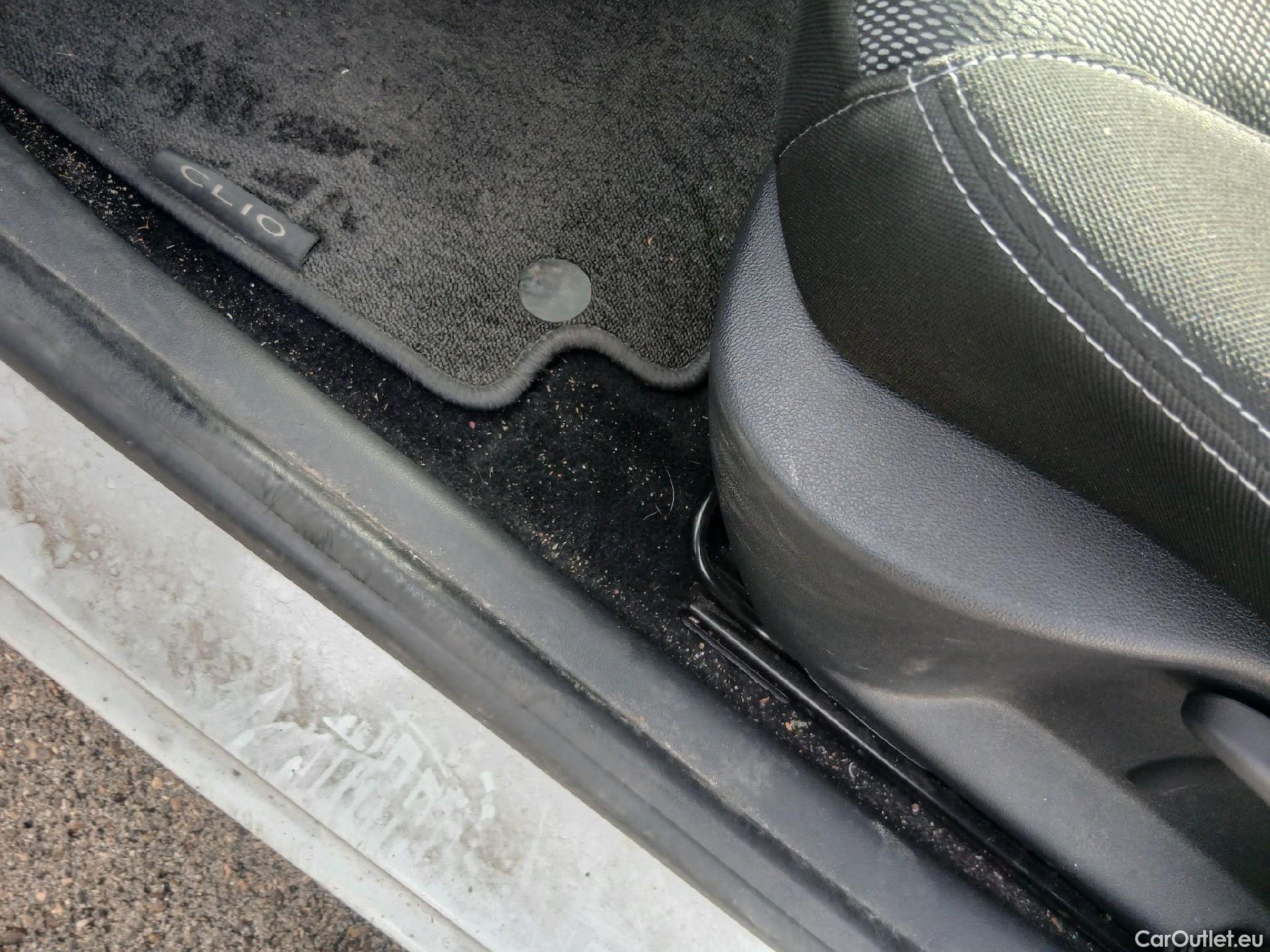  Renault  Clio RENAULT  / 2016 / 5P / berlina con portón Business TCe 66kW (90CV) GLP -18 #5