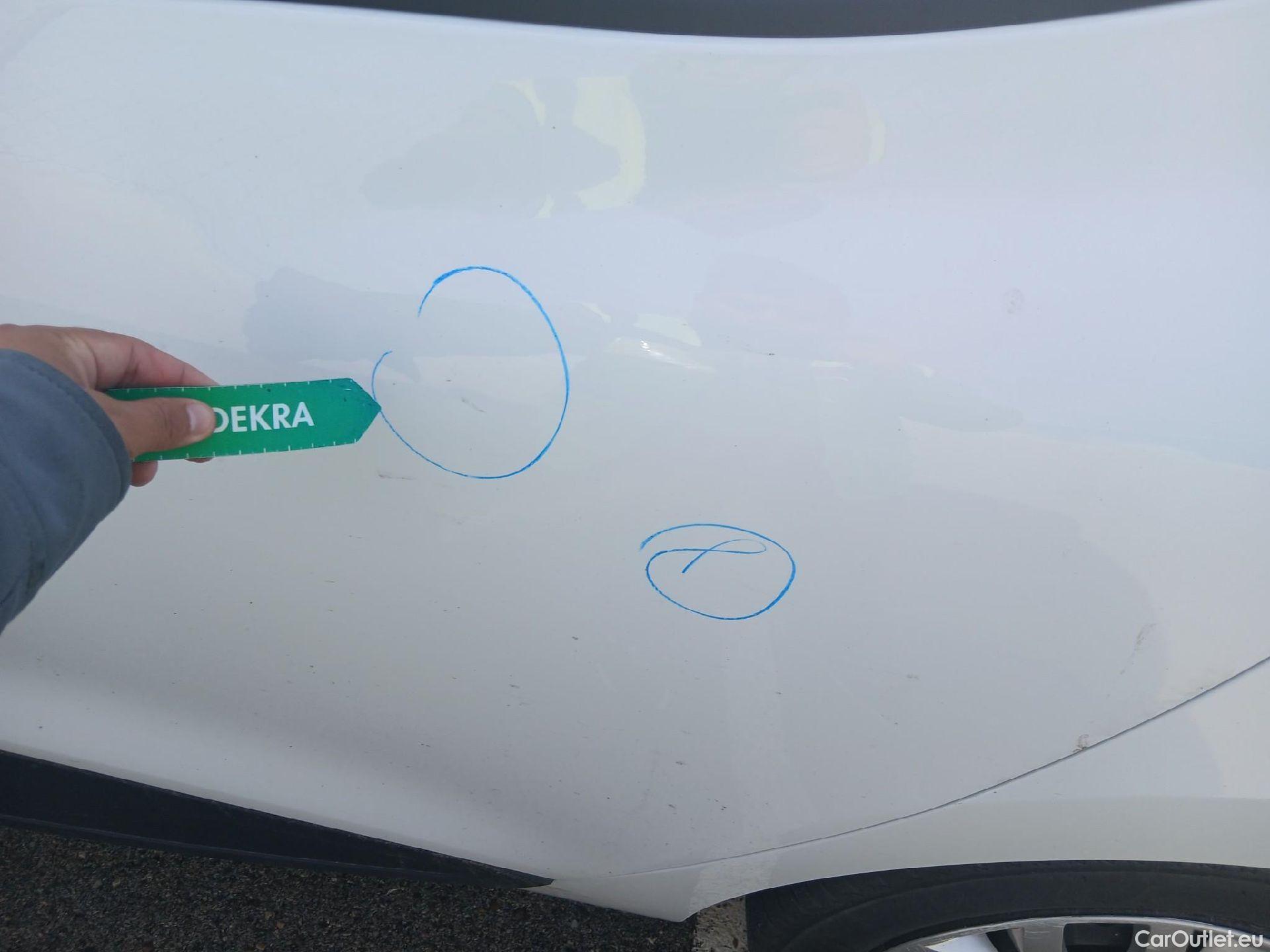  Renault  Clio RENAULT  / 2016 / 5P / berlina con portón Business TCe 66kW (90CV) GLP -18 #21