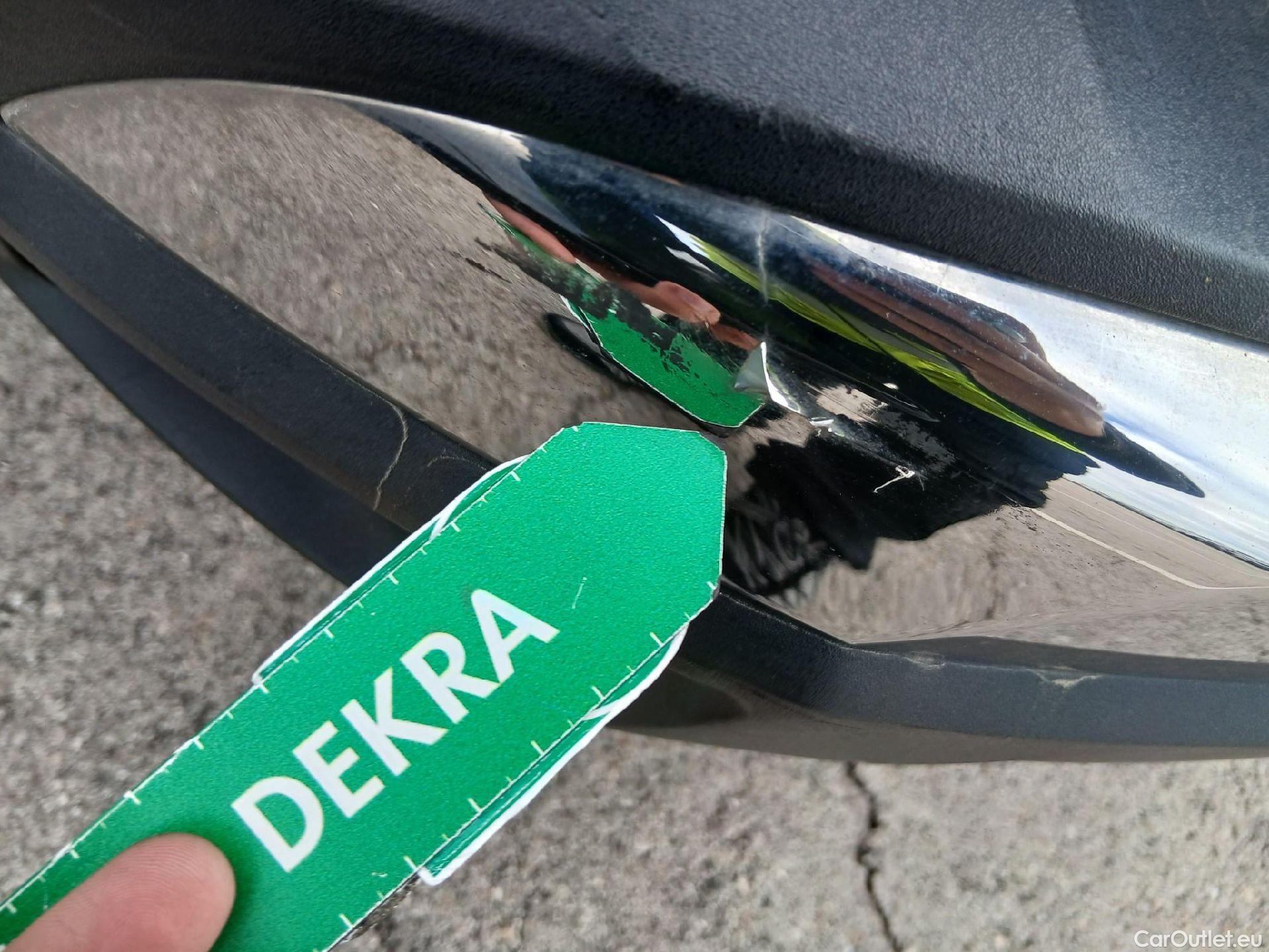  Peugeot  3008  Allure Pack 1.5 HDi 130CV AT8 E6d #32