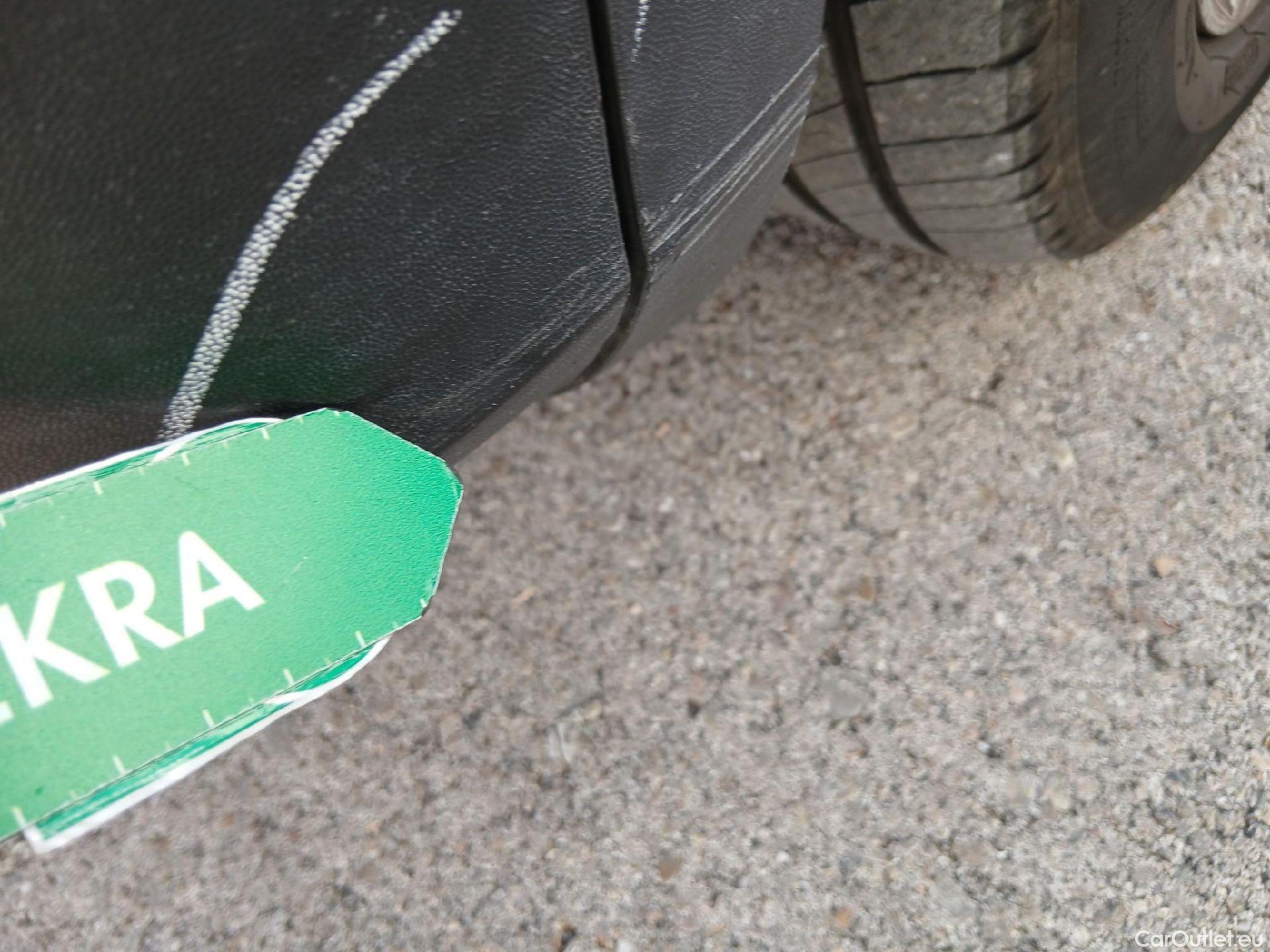  Volkswagen  T-ROC VOLKSWAGEN  / 2017 / 5P / todoterreno Advance 2.0 TDI 110kW (150CV) DSG (AC2) #15