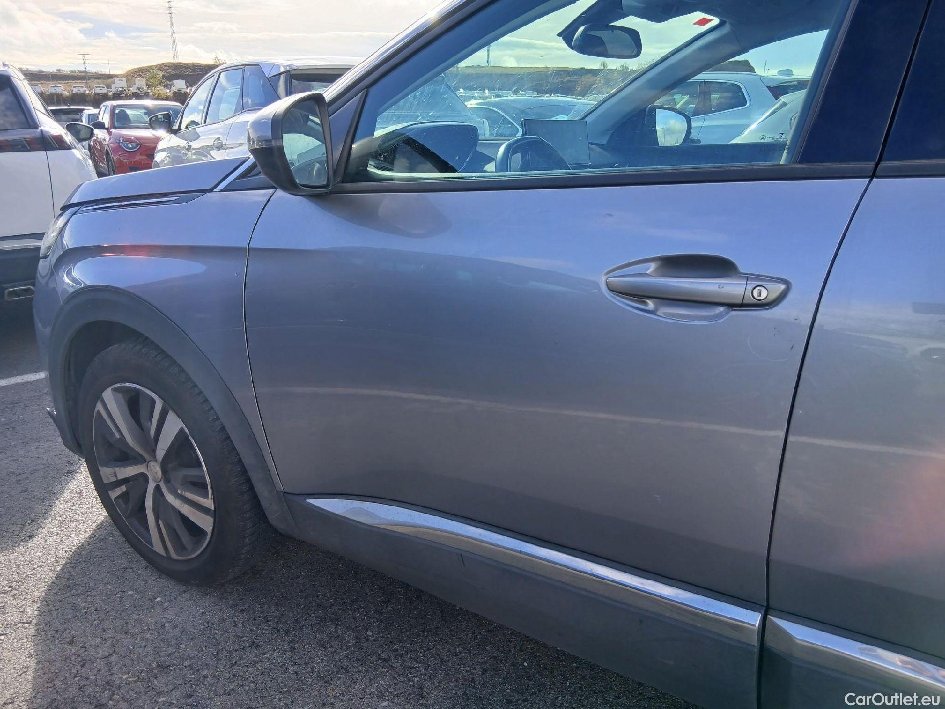  Peugeot  3008 PEUGEOT  / 2020 / 5P / todoterreno 1.5 BlueHDi 96kW (130CV) S&S Allure EAT8 #17