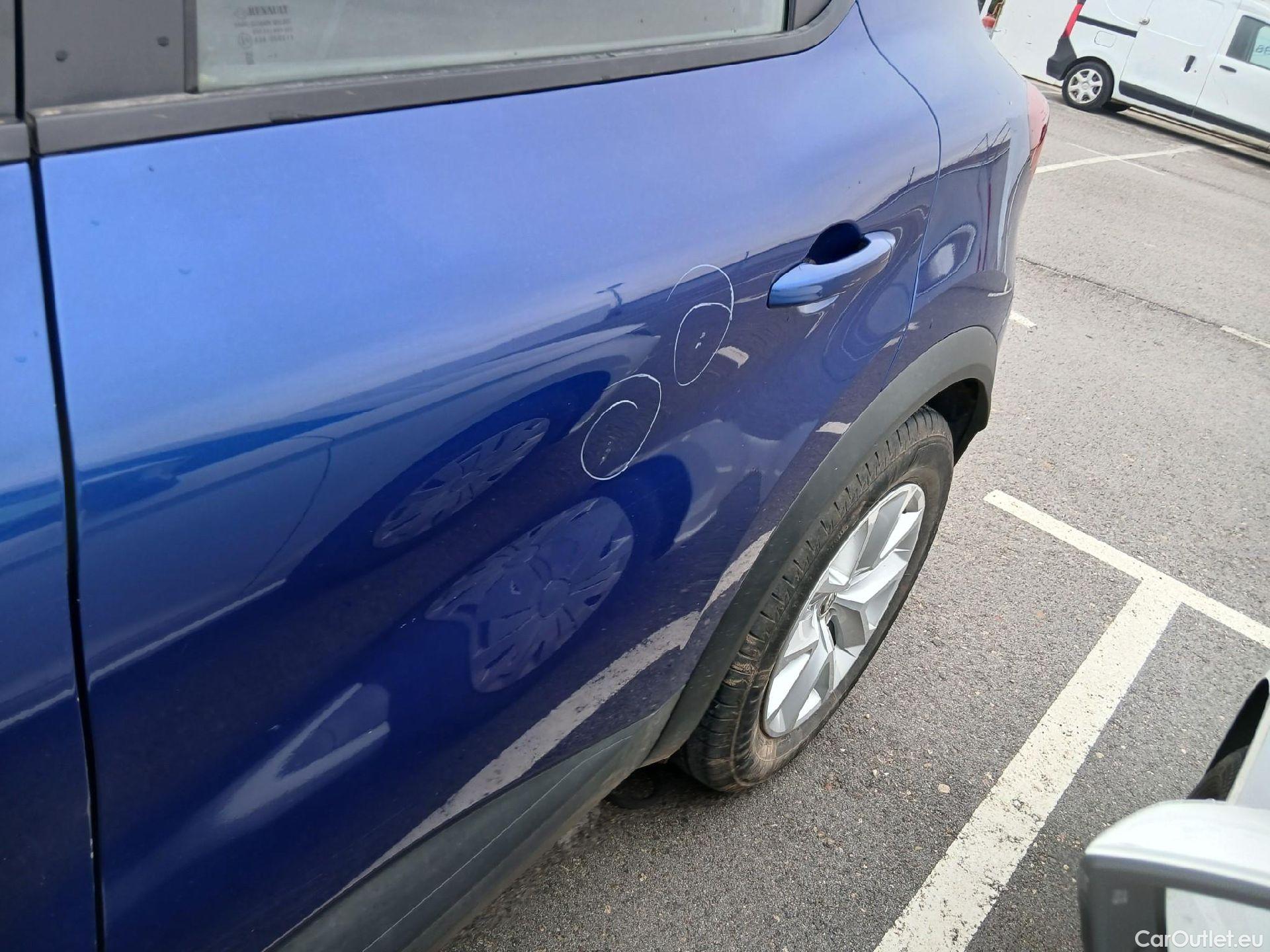  Renault  Captur RENAULT  / 2020 / 5P / todoterreno Intens TCe 90 #12