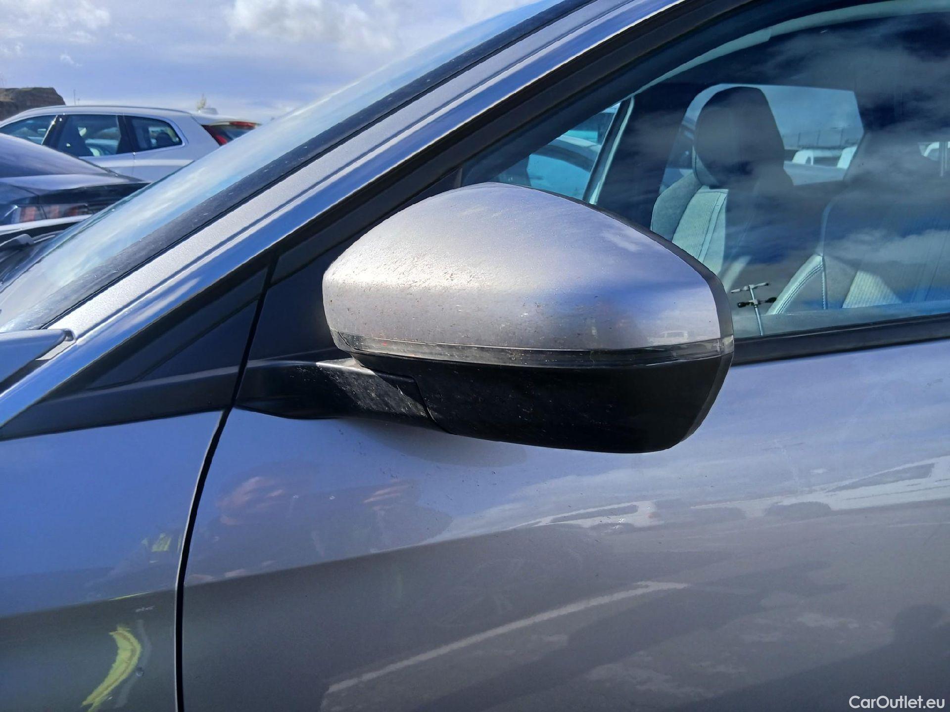  Peugeot  3008 PEUGEOT  / 2020 / 5P / todoterreno 1.5 BlueHDi 96kW (130CV) S&S Allure EAT8 #15