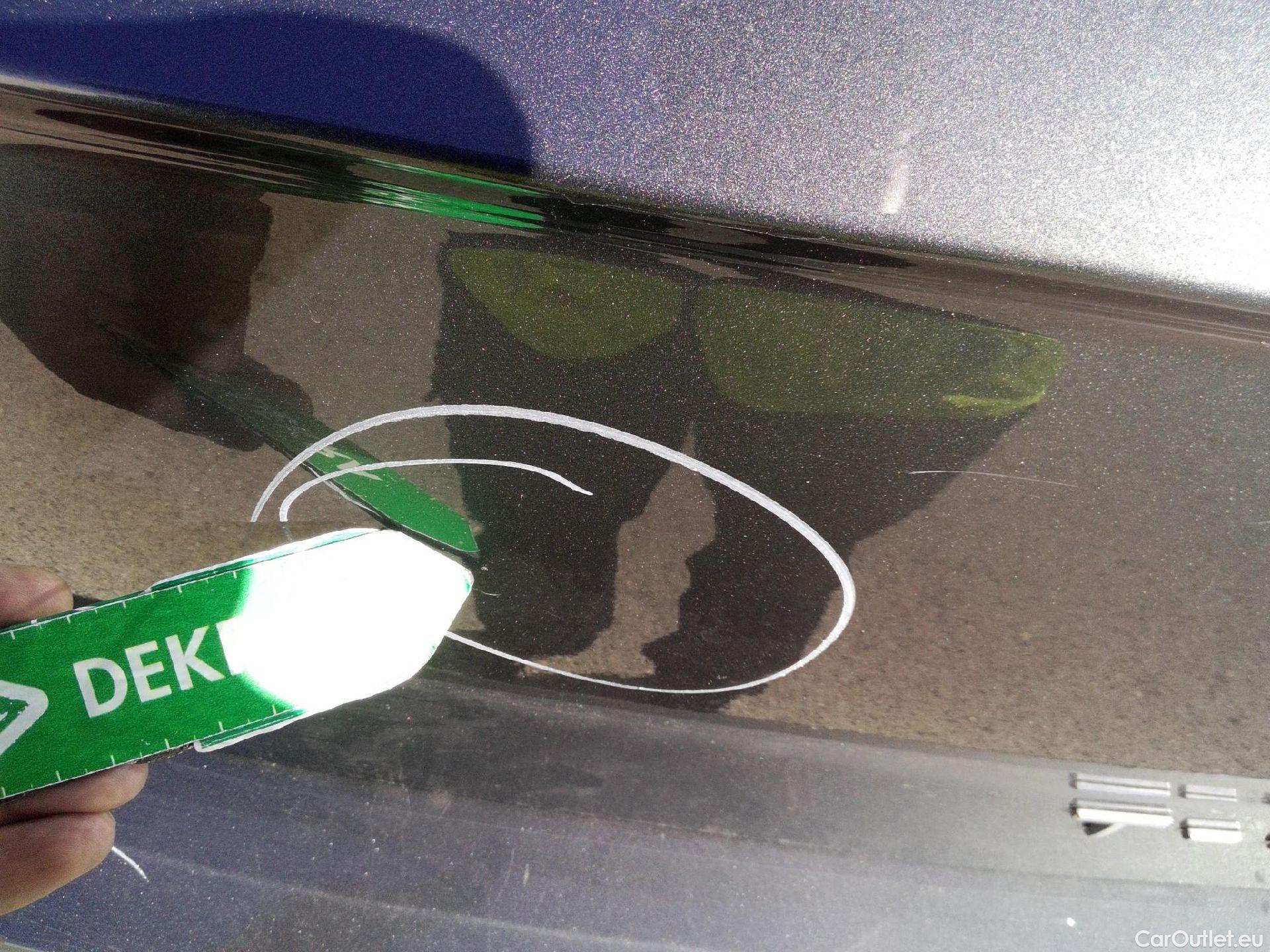  Volkswagen  T-ROC VOLKSWAGEN  / 2017 / 5P / todoterreno Advance 2.0 TDI 110kW (150CV) DSG (AC2) #30