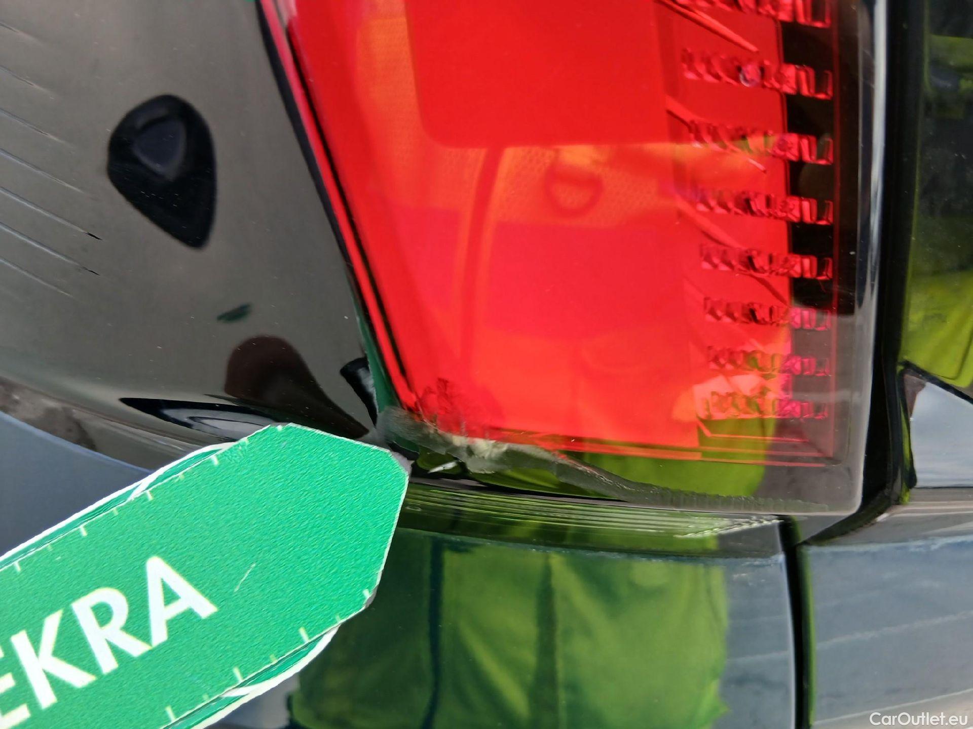  Peugeot  3008  Allure Pack 1.5 HDi 130CV AT8 E6d #26