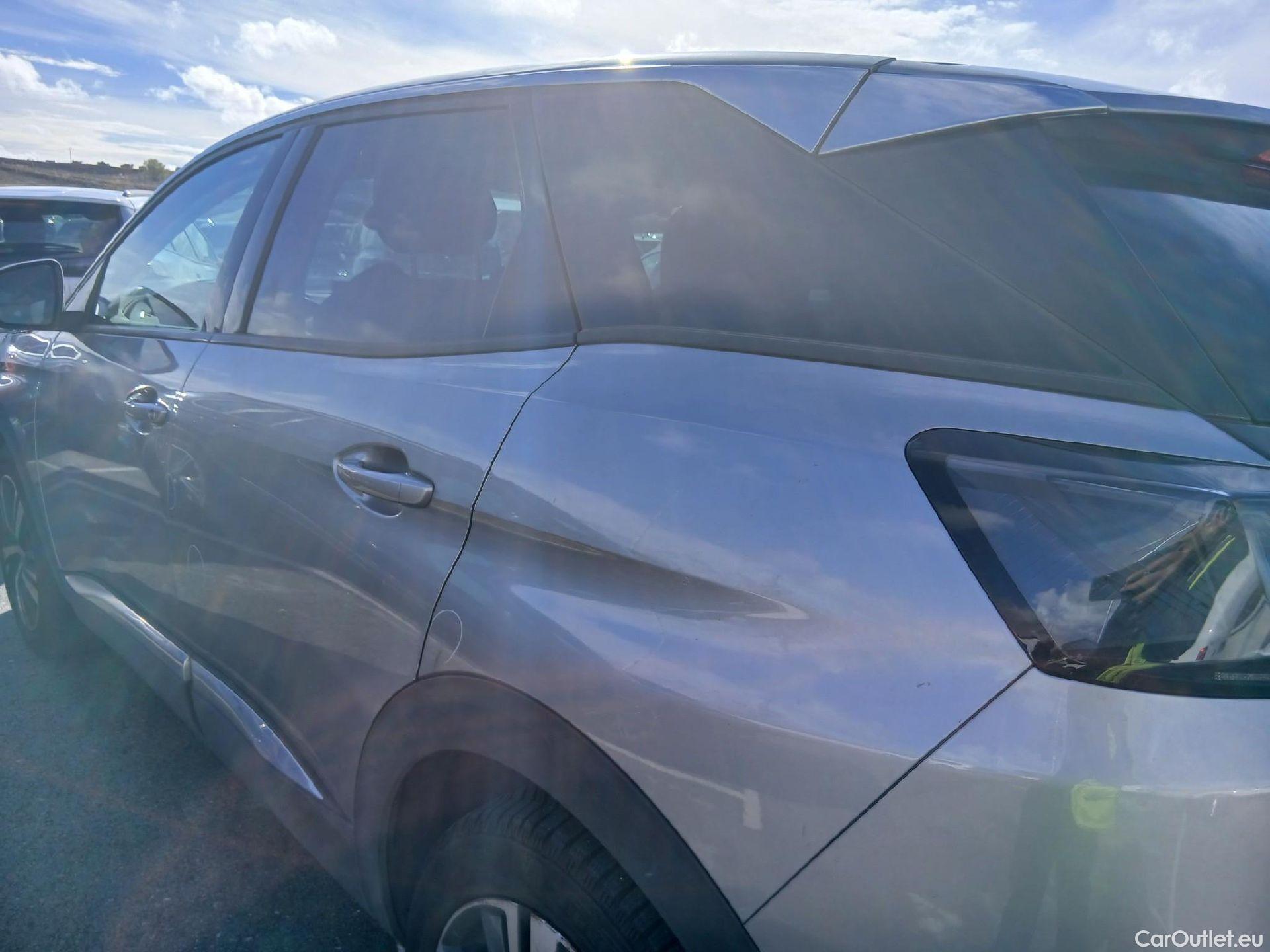  Peugeot  3008 PEUGEOT  / 2020 / 5P / todoterreno 1.5 BlueHDi 96kW (130CV) S&S Allure EAT8 #21