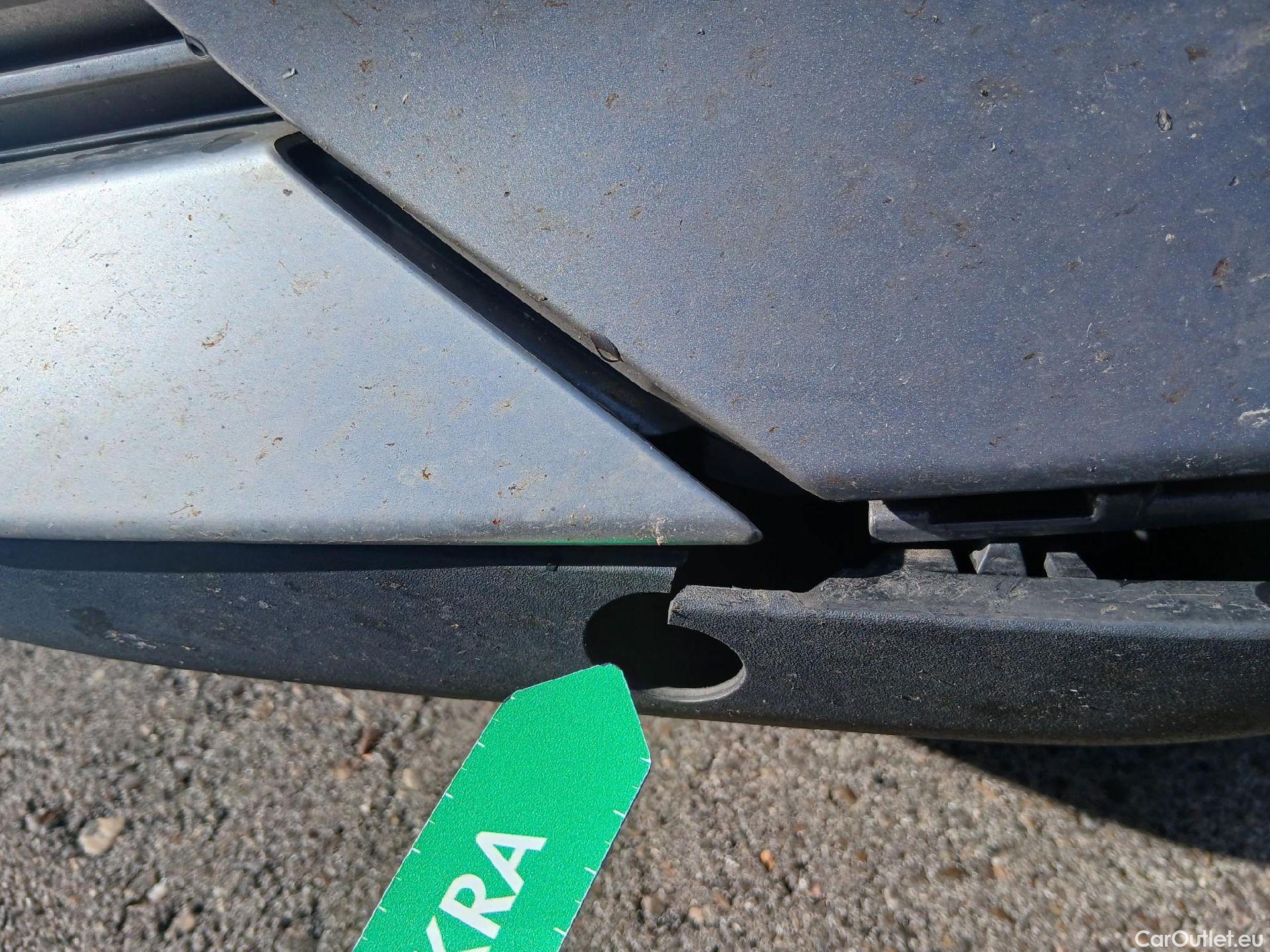  Peugeot  3008 PEUGEOT  / 2020 / 5P / todoterreno 1.5 BlueHDi 96kW (130CV) S&S Allure EAT8 #10