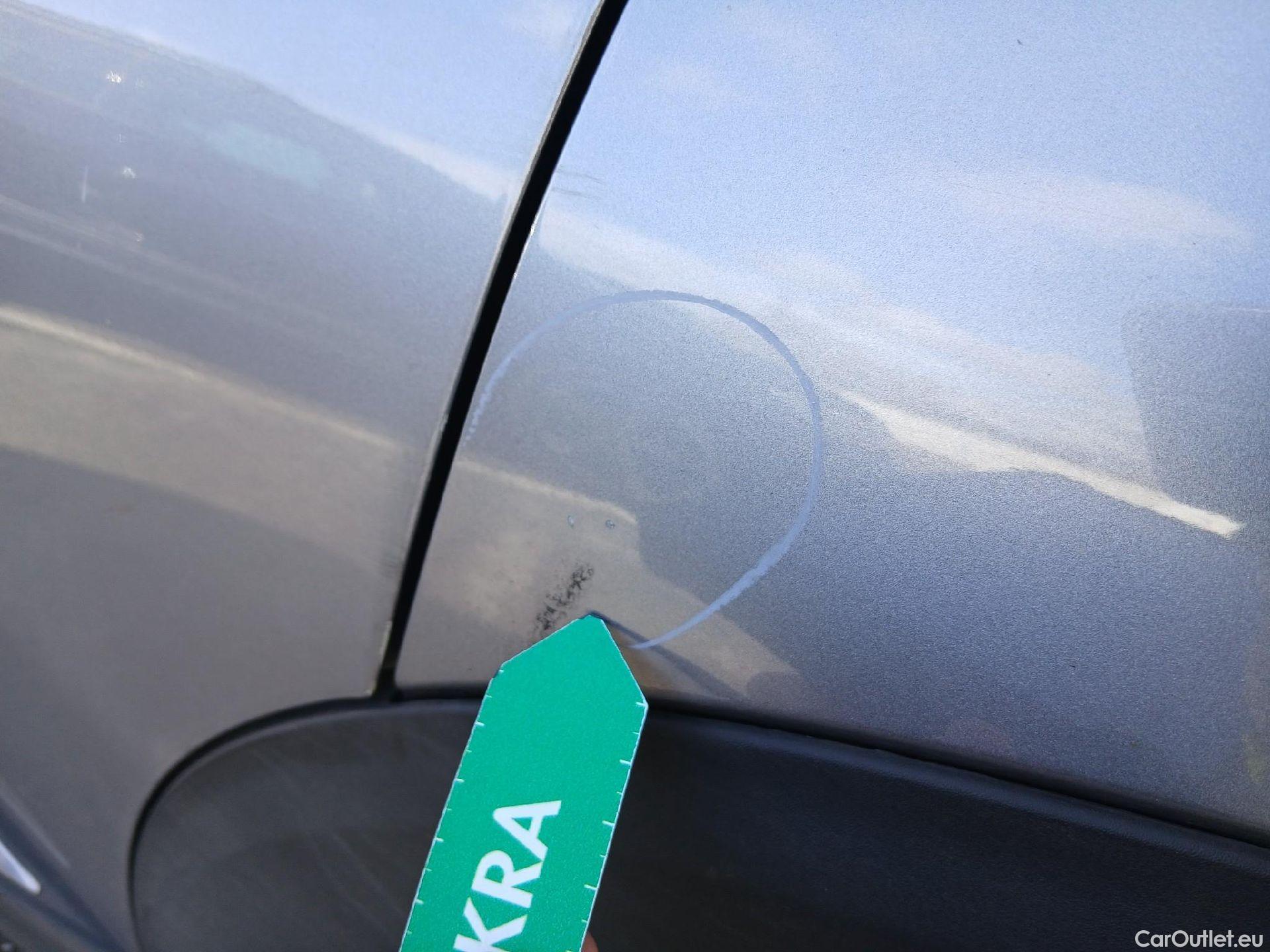  Peugeot  3008 PEUGEOT  / 2020 / 5P / todoterreno 1.5 BlueHDi 96kW (130CV) S&S Allure EAT8 #20