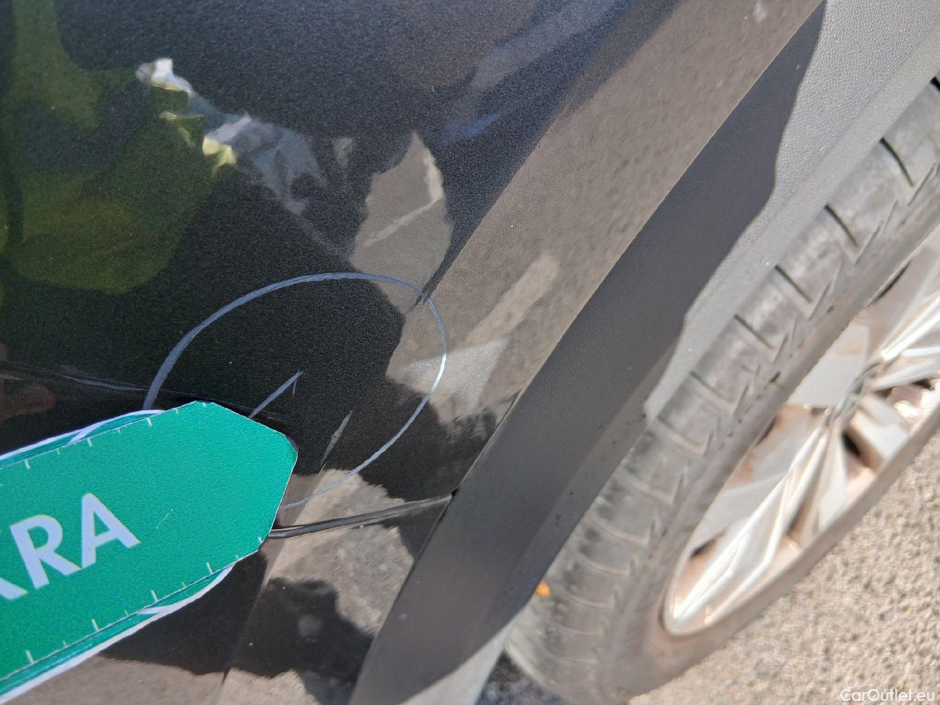  Volkswagen  T-ROC VOLKSWAGEN  / 2017 / 5P / todoterreno Advance 2.0 TDI 110kW (150CV) DSG (AC2) #26