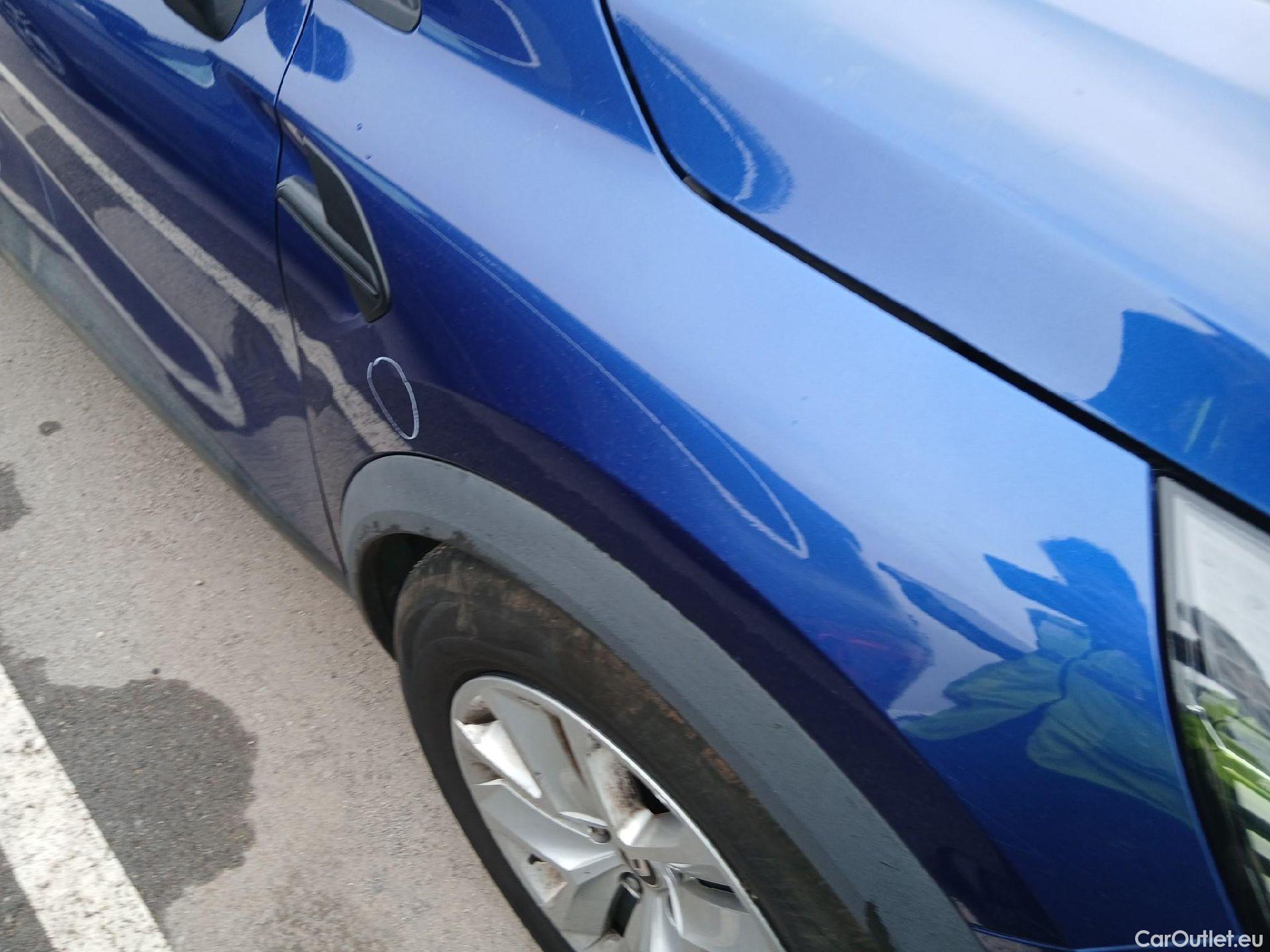  Renault  Captur RENAULT  / 2020 / 5P / todoterreno Intens TCe 90 #27