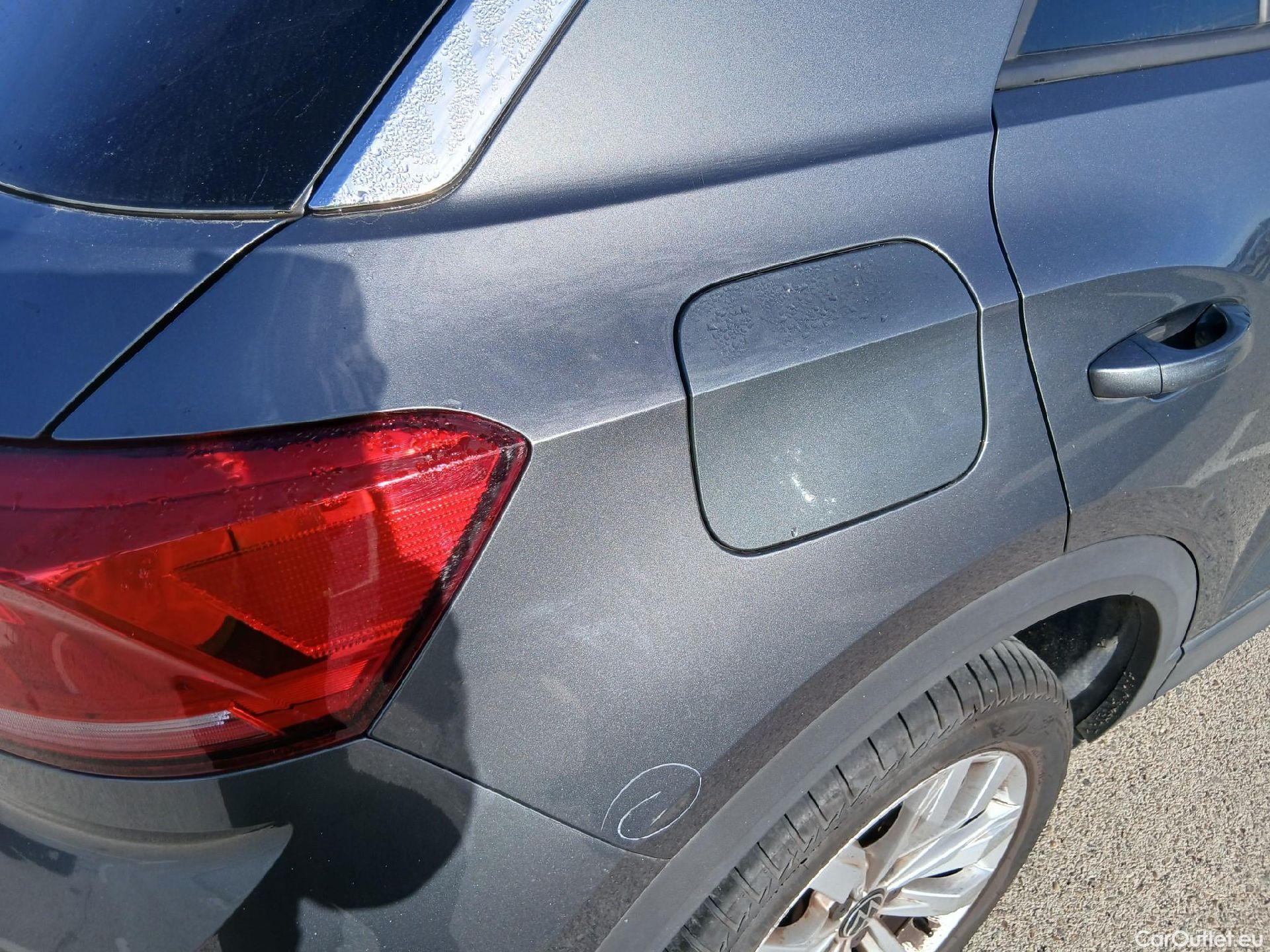  Volkswagen  T-ROC VOLKSWAGEN  / 2017 / 5P / todoterreno Advance 2.0 TDI 110kW (150CV) DSG (AC2) #27