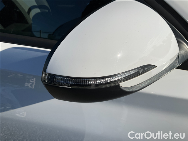  Hyundai  i30  kom.1.5i Family Comfort 5d #7