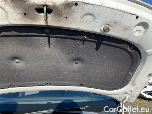  Hyundai  i30  kom.1.5i Family Comfort 5d #6