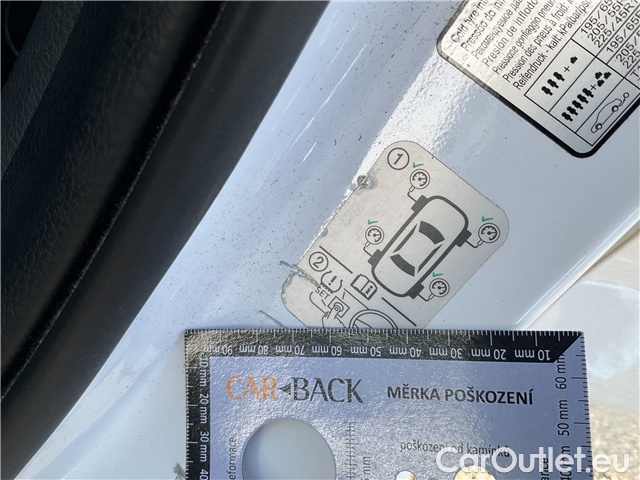  Hyundai  i30  kom.1.5i Family Smart 5d #20