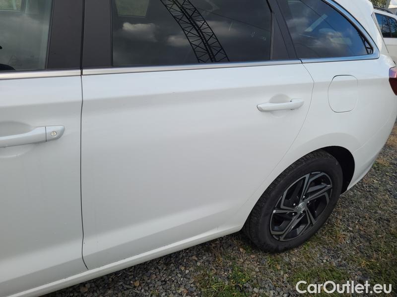  Hyundai  i30  (PD)(01.2017  ->)  kom.1.5T-GDI Smart 5d #2