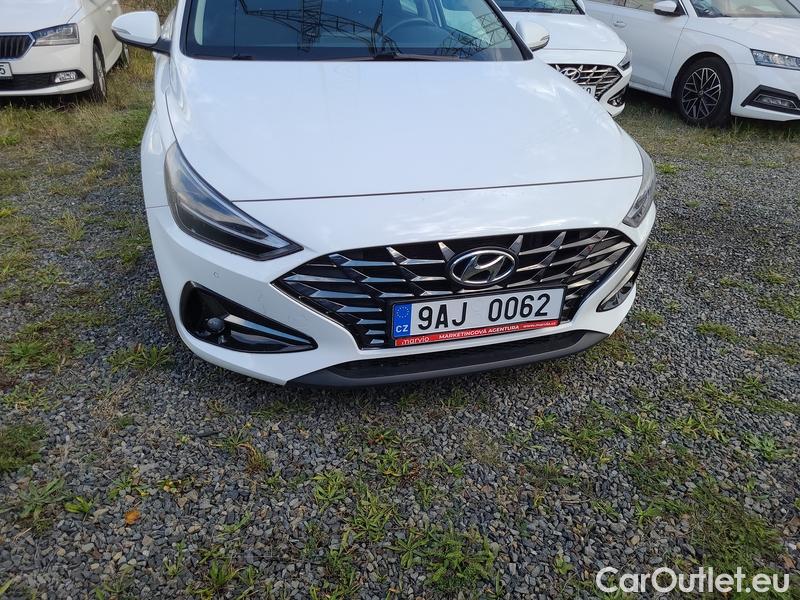  Hyundai  i30  (PD)(01.2017  ->)  kom.1.5T-GDI Smart 5d #10