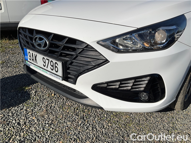  Hyundai  i30  kom.1.5i Family Comfort 5d #2