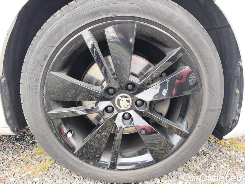  Skoda  Superb  (3V3)(2015) Supe.FL2.0TDI 110 Sportline AT #13