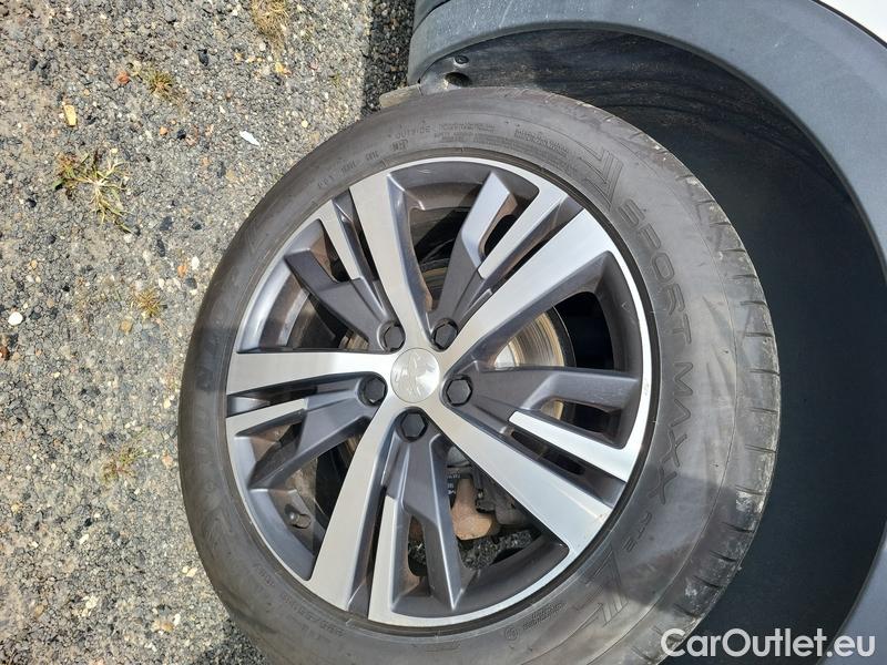  Peugeot  3008  (2016)  1.5BHDi 130 ALLUR PACK AT #10