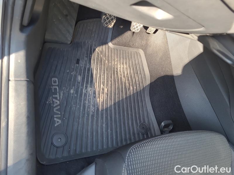  Skoda  Octavia  Lim. (NX3)(2020)  2.0TDI 85 Ambition 5d #7