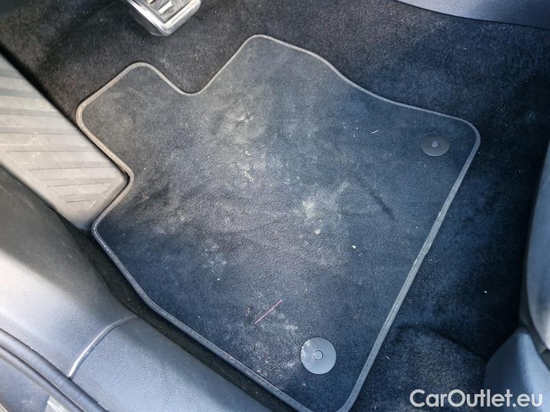  Skoda  Superb  Combi (3V5)(2015) Su.c.2.0TDI 147 Scout 4x4 Aut #19