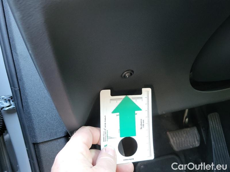  Volvo  V60  Cross Country (2018)  CC B4 Ultimate AWD AT #5