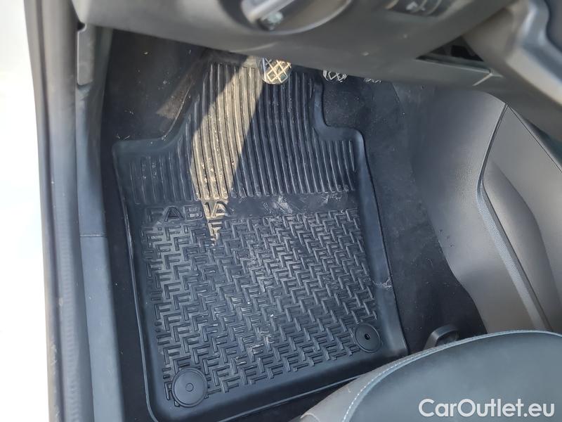  Skoda  Fabia  Combi (2015) Com.1.0TSI 70 Ambition 5d #3