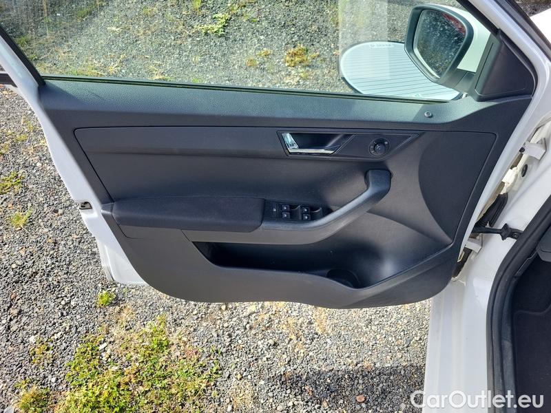  Skoda  Fabia  Combi (2015) Com.1.0TSI 70 Ambition 5d #10