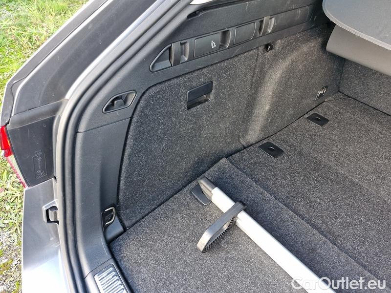  Skoda  Superb  Combi (3V5)(2015) Su.c.2.0TDI 147 Scout 4x4 Aut #25