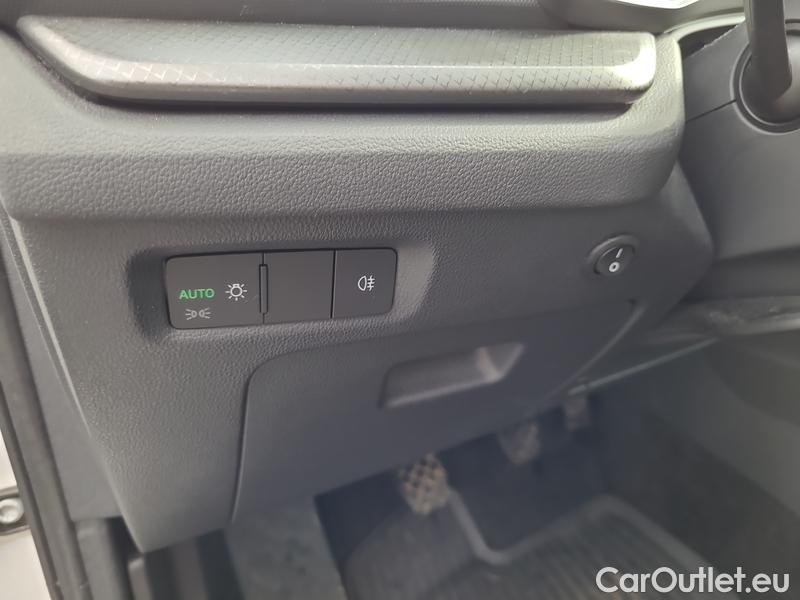  Skoda  Octavia  Lim. (NX3)(2020)  1.5TSI 110 Ambition 5d #3