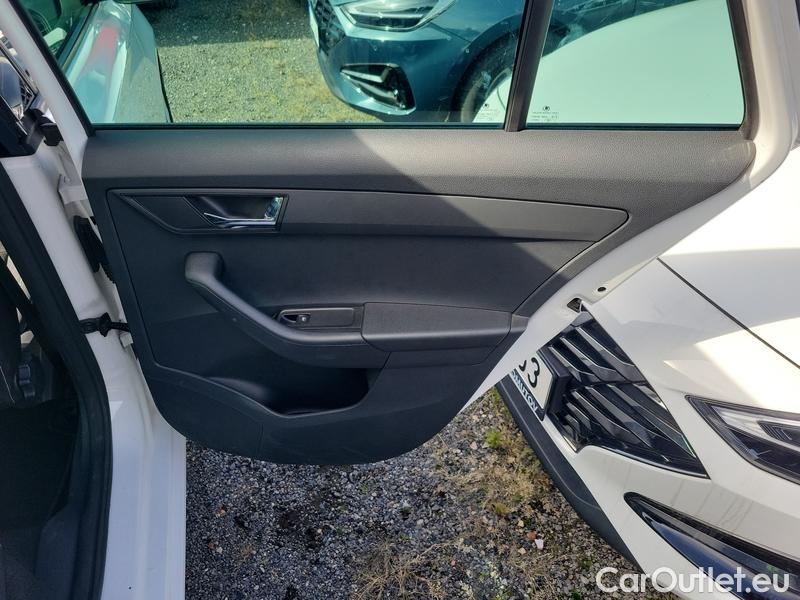  Skoda  Fabia  Combi (2015) Com.1.0TSI 70 Ambition 5d #21