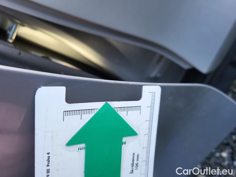  Volvo  V60  Cross Country (2018)  CC B4 Ultimate AWD AT #4