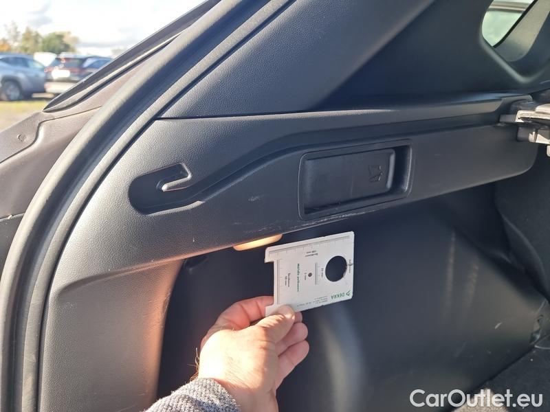  Hyundai  Tucson   (NX)(2020) Tucs.1.6T-GDI 132 Style 4x4 AT #8