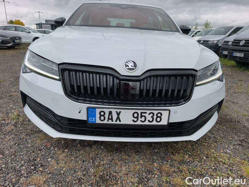  Skoda  Superb  (3V3)(2015) Supe.FL2.0TDI 110 Sportline AT #1