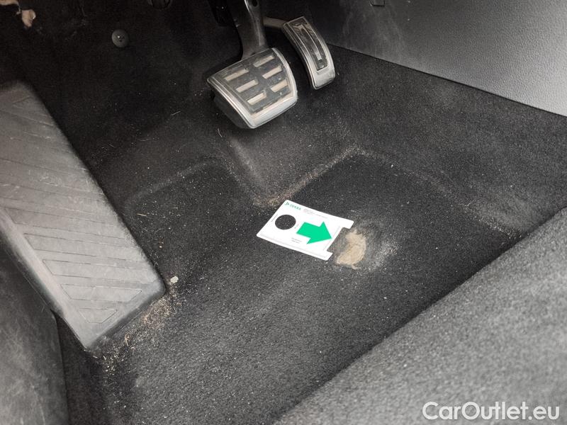  Skoda  Superb  (3V3)(2015) Supe.FL2.0TDI 110 Sportline AT #24