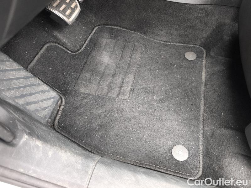  Skoda  Superb  (3V3)(2015) Supe.FL2.0TDI 110 Sportline AT #17