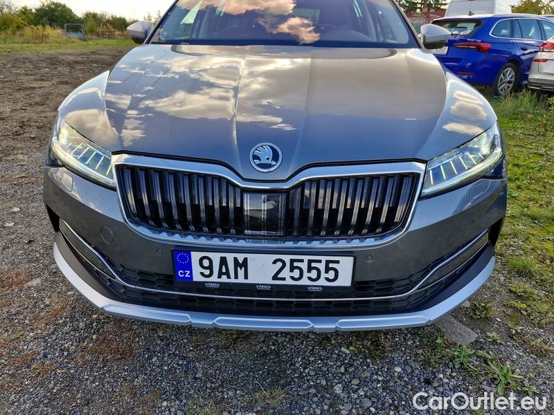  Skoda  Superb  Combi (3V5)(2015) Su.c.2.0TDI 147 Scout 4x4 Aut #2
